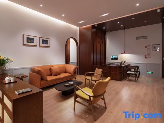 Чунцин: Wuyu Hotel (Happy Valley Lijia Children's Hospital)