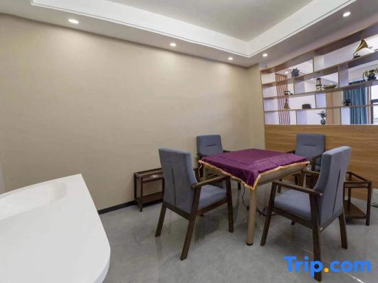 Нгава: Grand Hotel Yongzong Linka