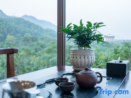 Чжаоцин: Qingyuan Lelong Hot Spring Homestay
