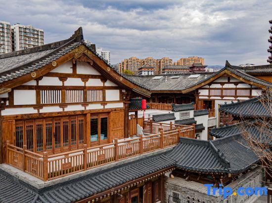 Сичан: Xichang Qianxun Tangji Shuxiang Shijia Hotel