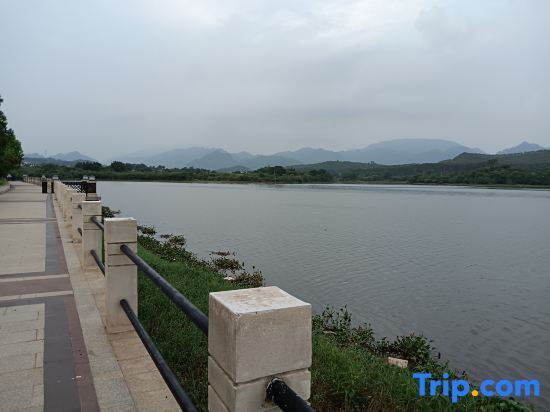 Цзиньюань: Happy Meeting Hot Spring Villa
