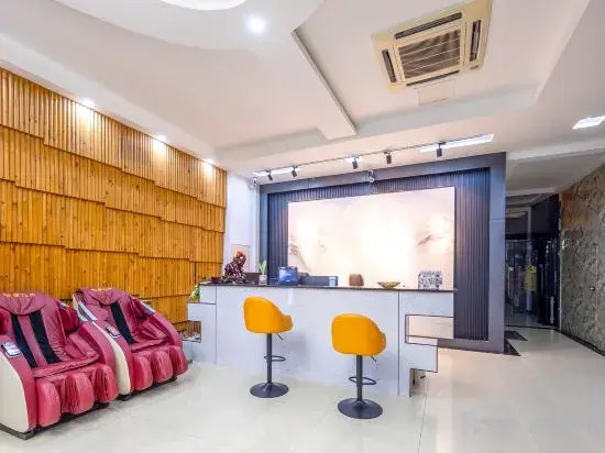 Басуо: Fengshe Hotel (Oriental High-speed Railway Station)