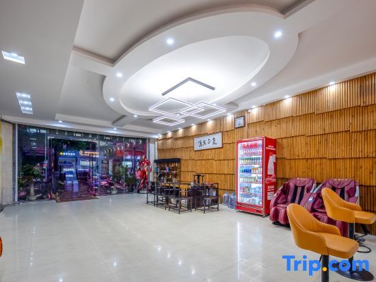 Басуо: Fengshe Hotel (Oriental High-speed Railway Station)