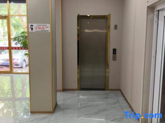 Жичжао: Juxian haoyijia Hotel