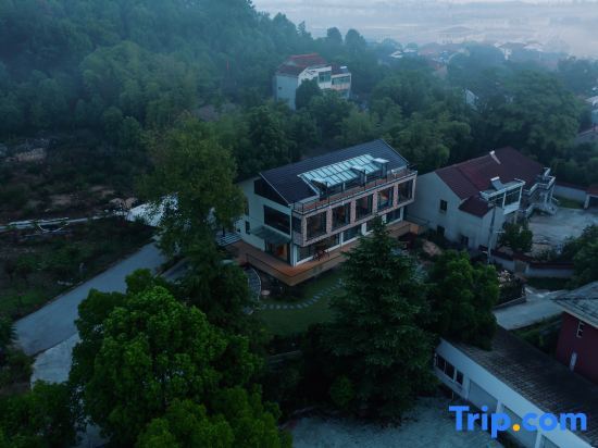 Чанчжоу: Tianmu Wutong House (Liyang Tianmu Lake Landscape Garden Scenic Area Store)