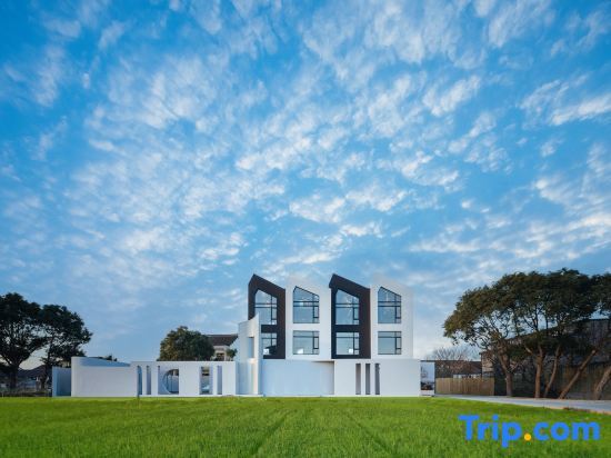 Qushe Homestay (Shanghai International Tourism Resort) — фото 1
