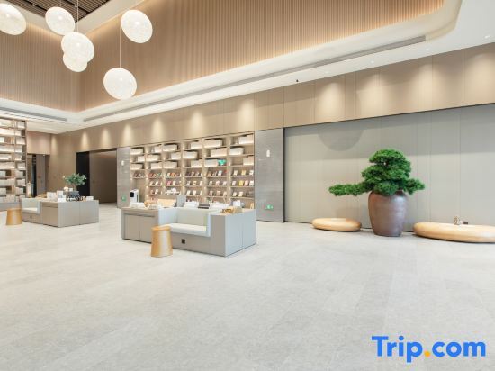 Йиян: All Seasons Hotel (Taojiang Jinpen Square)
