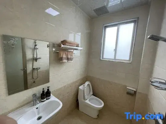 Бэйхай: Worry-free Courtyard (Beihai Yintan Qiaogang Branch)