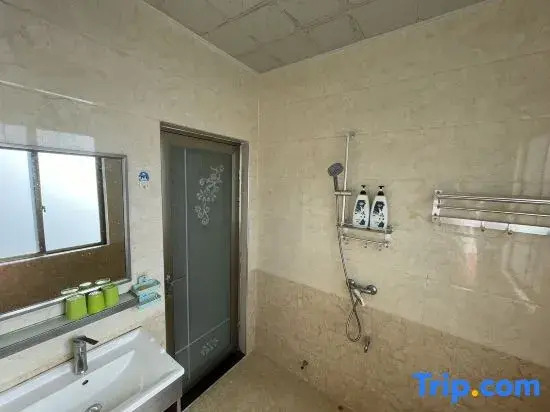 Бэйхай: Worry-free Courtyard (Beihai Yintan Qiaogang Branch)