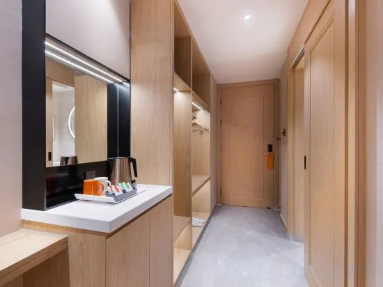 Фошань: Vienna Hotel (Foshan Shunde Xingtan Fengjian Water Town Branch)