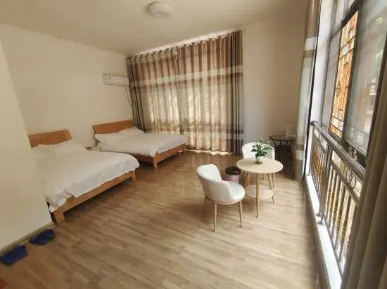 Сянси: Dexuxishui Renjia Inn