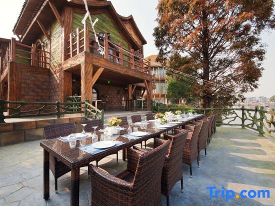Шаоксинг: Oriental Jinsha Villa Hotel