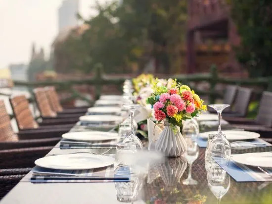 Шаоксинг: Oriental Jinsha Villa Hotel