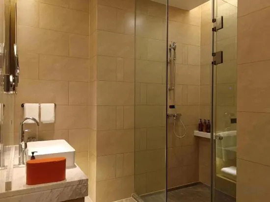 Ибинь: Vienna International Hotel (Yibin Changning High-speed Railway Station)