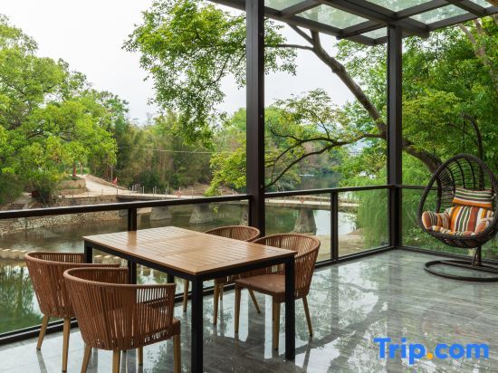 Гуйлинь: Shuizhou Yi Resort Hotel (Guilin Lijiang Maozhou Island)