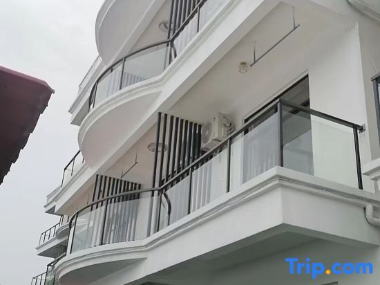 Бэйхай: Memories House B&B (Weizhou Island Catholic Church Shell Beach Branch)