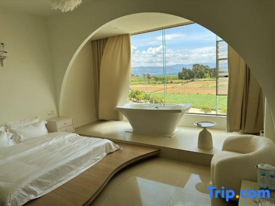 Юйси: Fuxian Lake Mountain Fengyuyue Homestay