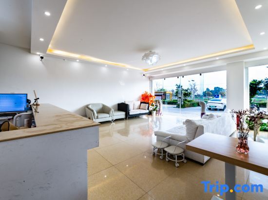Юйси: Fuxian Lake Mountain Fengyuyue Homestay