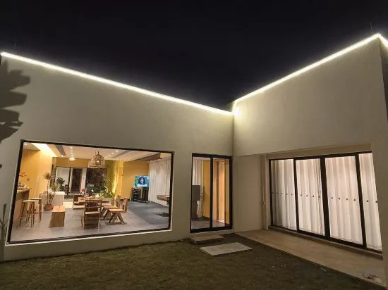 Цзиньюань: Jiqingli Xianhu Sheyu Mountain Residence