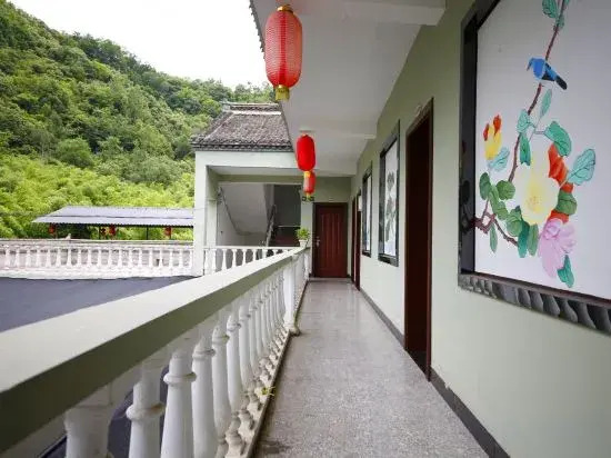 Лоян: Zhongdugou Xipan Courtyard