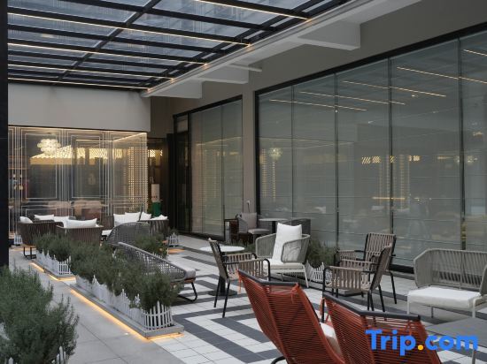 Ухань: Wuhan Optics Valley 2nd Road Chutian Radisson Hotel