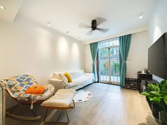 Шанхай: City Courtyard Homestay