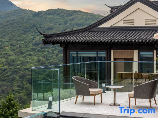 Ляньюньган: Blossom Valley Mounthuaguoshan Lianyungang
