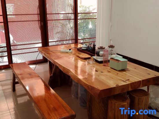 Юйси: Fuxian Lake Zhaocai Cat Boutique Homestay