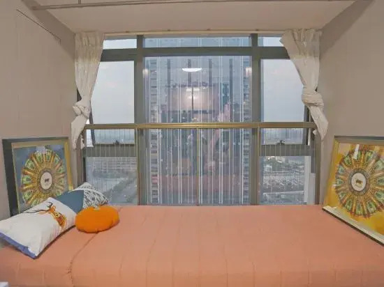 Гуйлинь: Guilin Qingqin Run Bar Youth Hostel