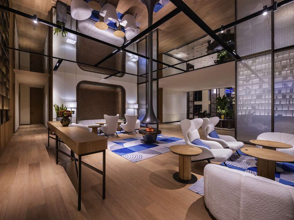 Шанхай: Novotel Shanghai Jingan