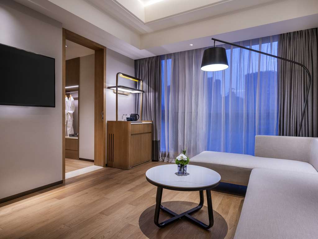 Шанхай: Novotel Shanghai Jingan