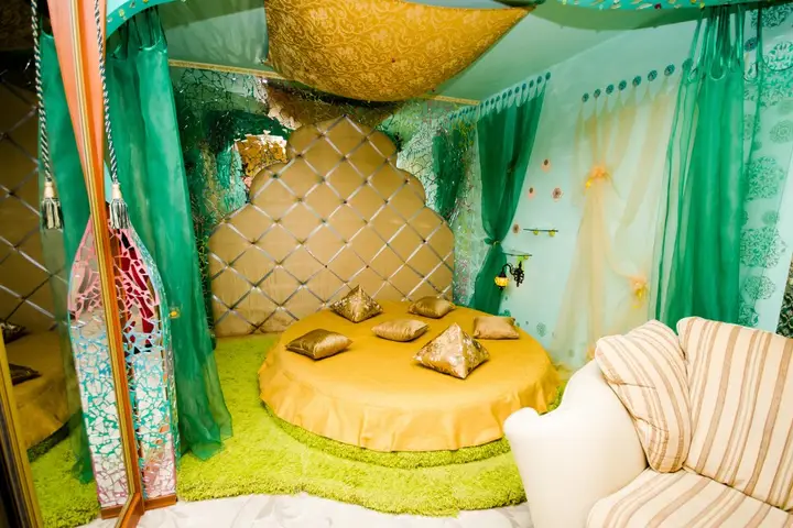 carousel image 1