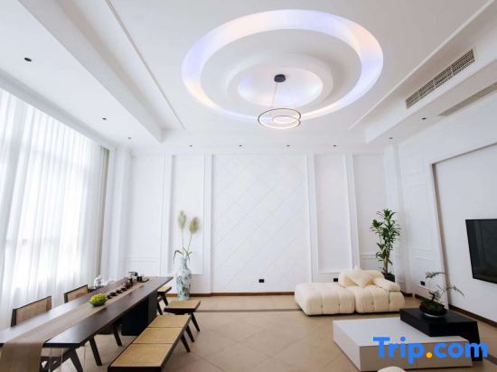 Лишуй: Xiandu Half Mu Huatian Homestay