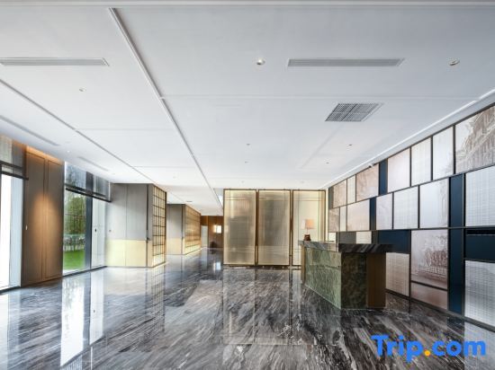 Чунцин: V-Continent Chongqing Executive Apartment