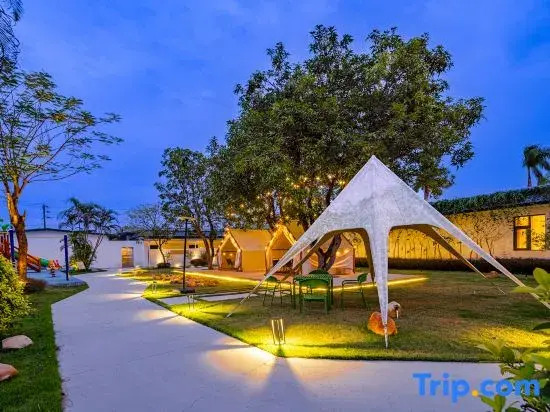 Чжаоцин: Yunman Hot Spring Homestay