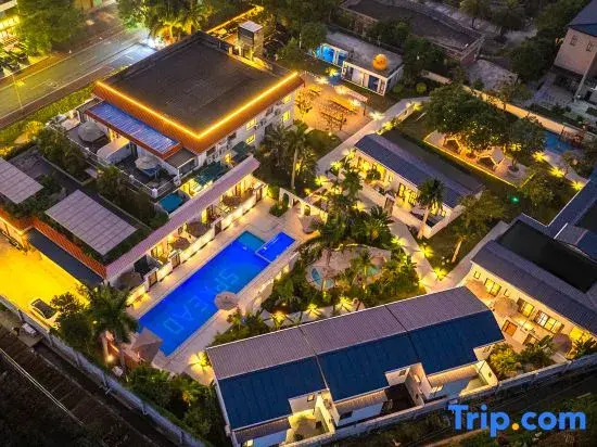 Чжаоцин: Yunman Hot Spring Homestay