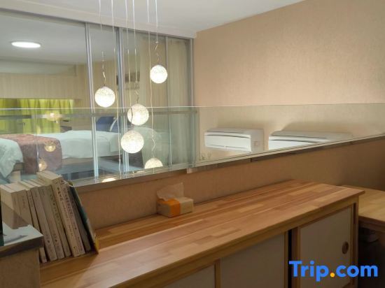 Шанхай: Fusion International Garden Apartment