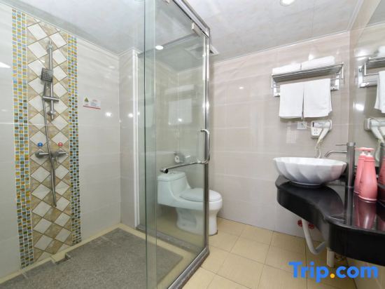 Чжаоцин: Huaiji World Jingshe Hotel
