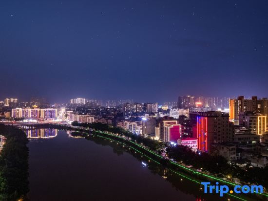 Чжаоцин: Huaiji World Jingshe Hotel