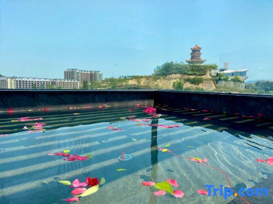 Джиангме: Taishan Yihe Wangyuequan Villa