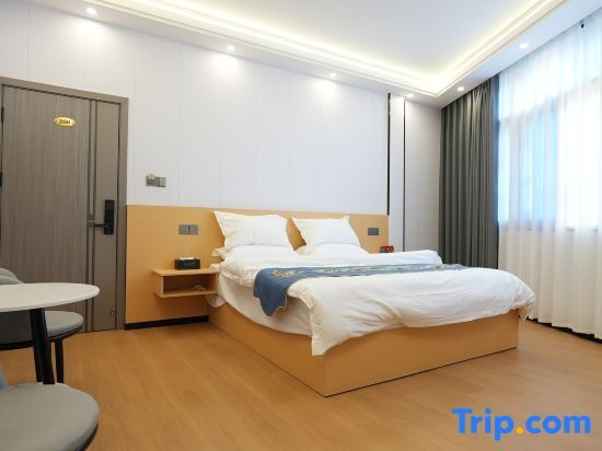 Лунъянь: Jinsha Hotel (Changting Ancient City Wall Store)