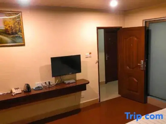 Чжаоцин: Fengkai Guanghui Business Hotel