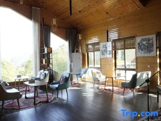 Лишуй: Poetry Hotel