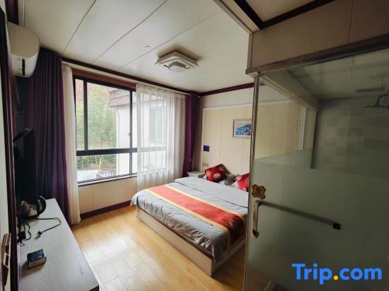 carousel image 3