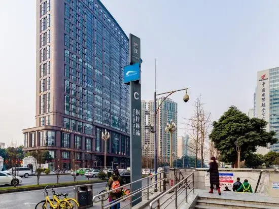 Чэнду: sky city inn