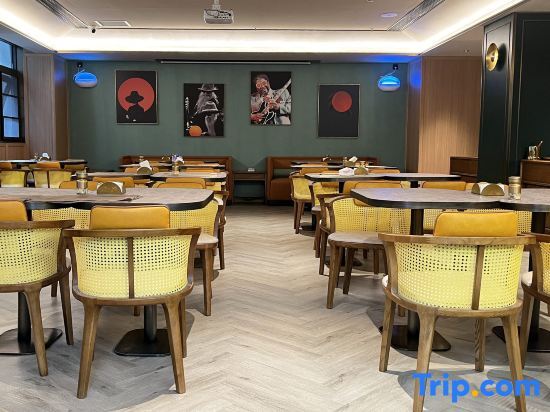 Чаочжоу: Orange Mercure (Chaozhou Ancient City West Lake Branch)