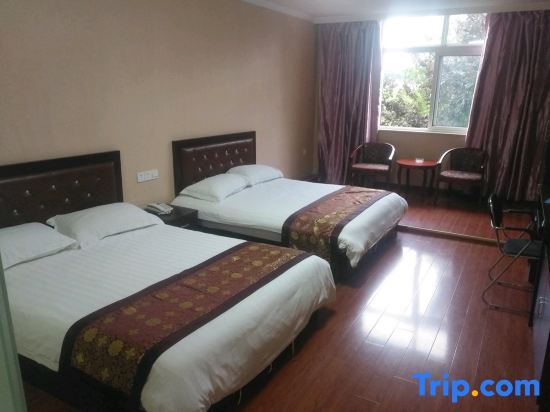 Xuancheng: Huiyang Business Hotel(Ningguo Wannan Sichuan-Tibet Line)