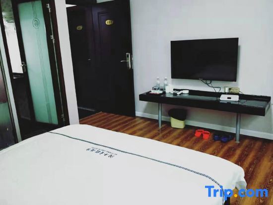 Санду: Runfeng Hotel Sandu