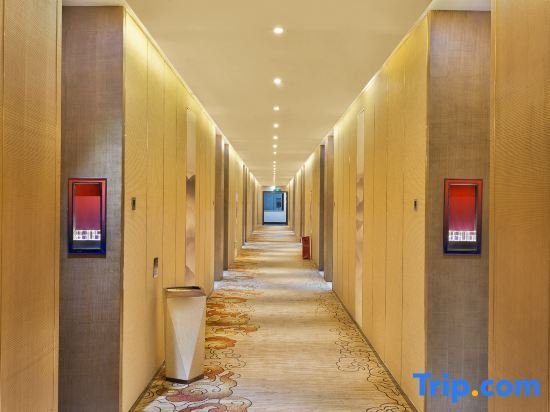 Karen Le Business Hotel — фото 1