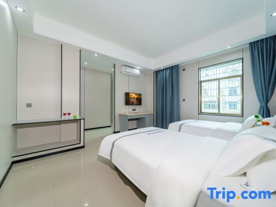 Wanning Jixing Movie Hotel — фото 1